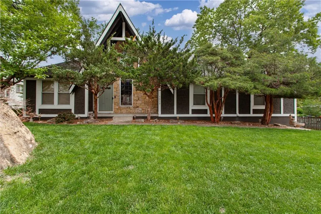1612 SW White Oak Lane, Blue Springs, MO 64015 - #1