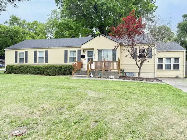 9817 E 67th Terrace, Raytown, MO 64133
