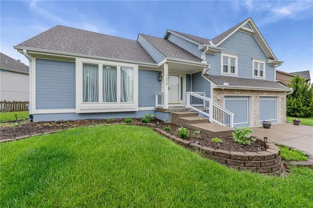 7408 N Sycamore Avenue, Kansas City, MO 64158 - #1