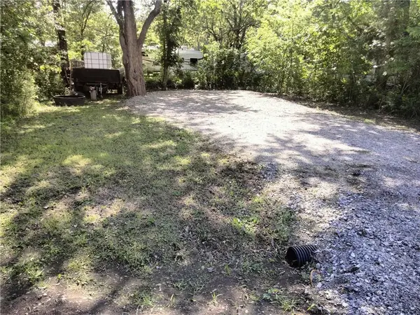 14 Beachcraft Drive, Linn Valley, KS 66040