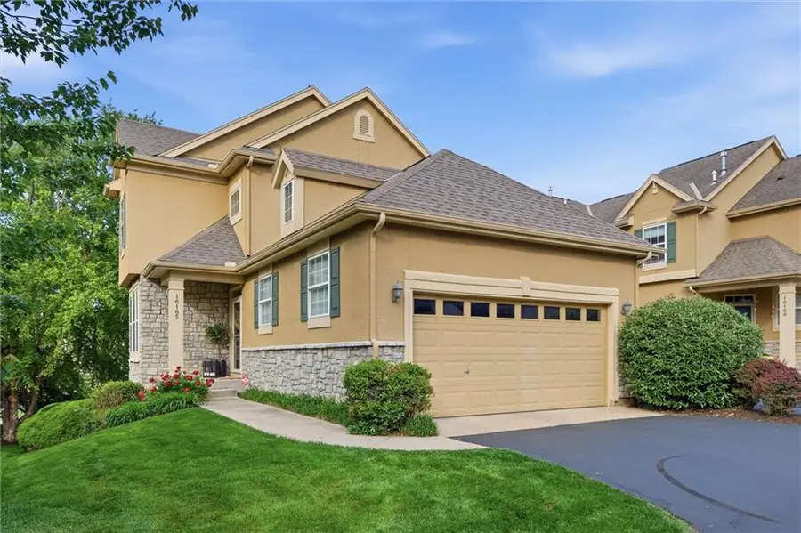 16165 Linden Street, Overland Park, KS 66085 - #3