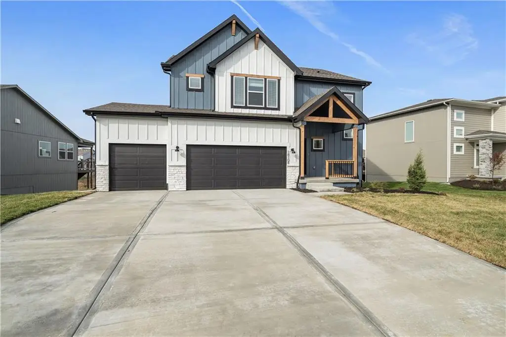 517 SW Amara Drive, Blue Springs, MO 64064 - #1
