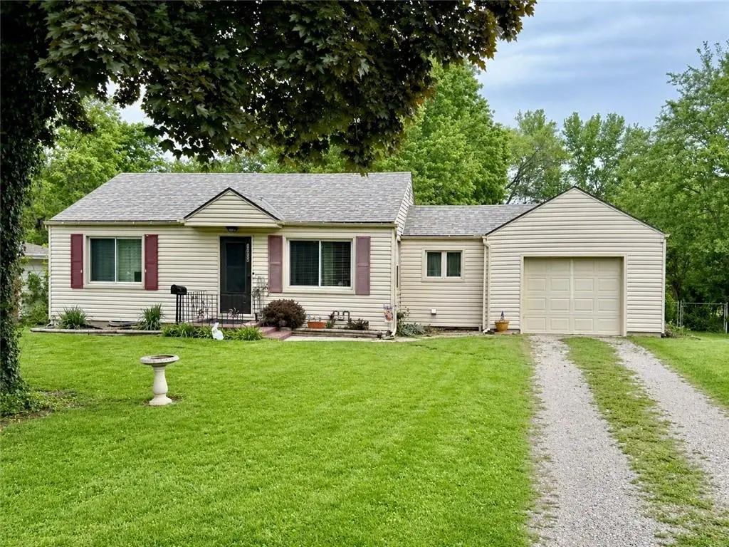 11004 E 78th Street, Raytown, MO 64138 - #1