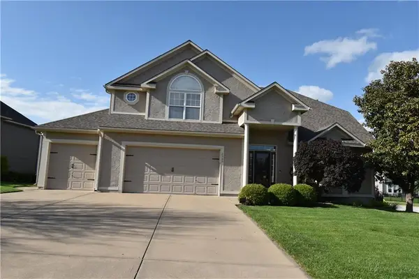 2500 SW Kristin Drive, Lee's Summit, MO 64082