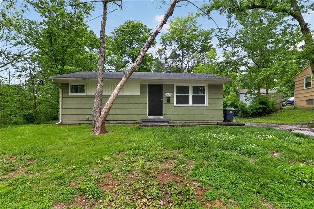 7608 E 48th Terrace, Kansas City, MO 64129 - #1