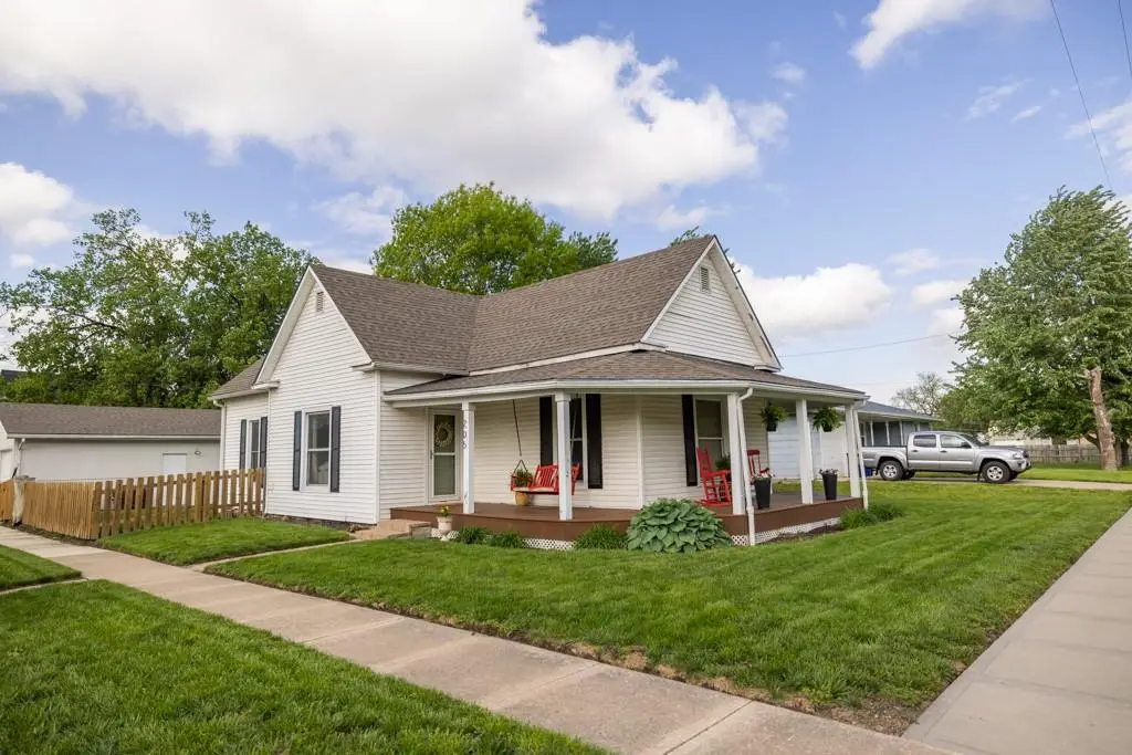 205 S Mill Street, Smithville, MO 64089 - #1