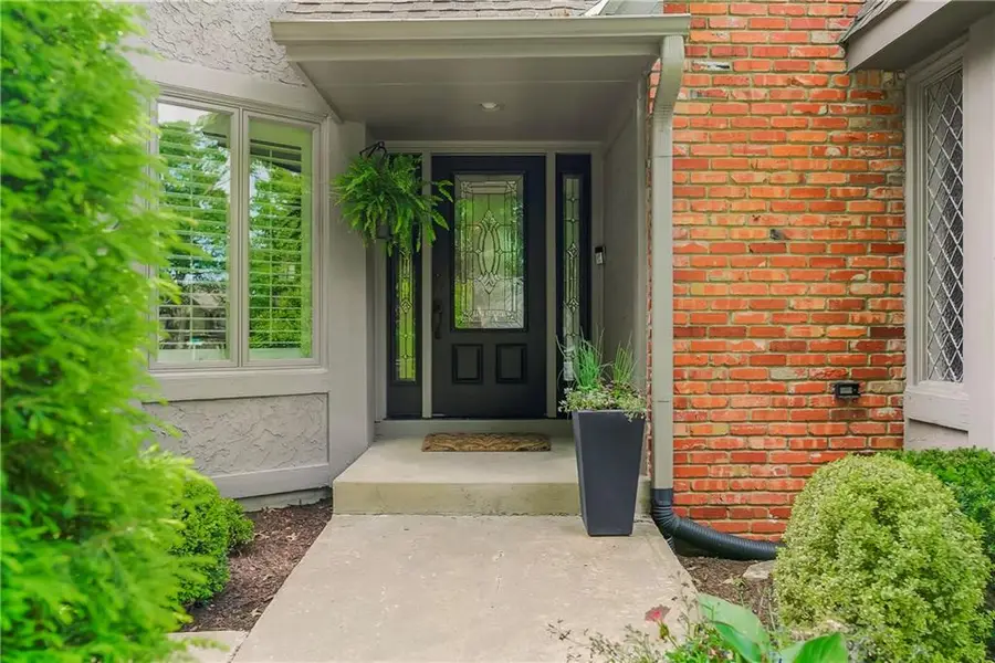 8304 W 99th Street, Overland Park, KS 66212 - #2