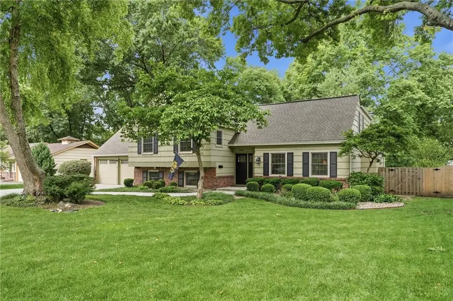 9640 Canterbury Street, Overland Park, KS 66206 - #2