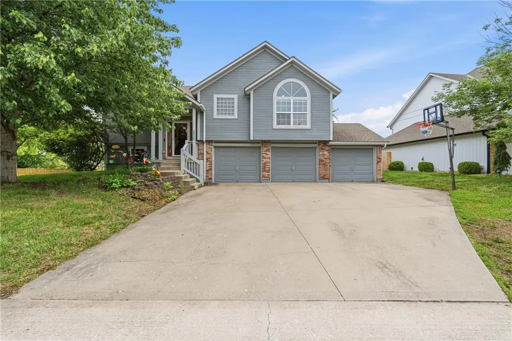2316 SW Tracker Lane, Lees Summit, MO 64082 - #1