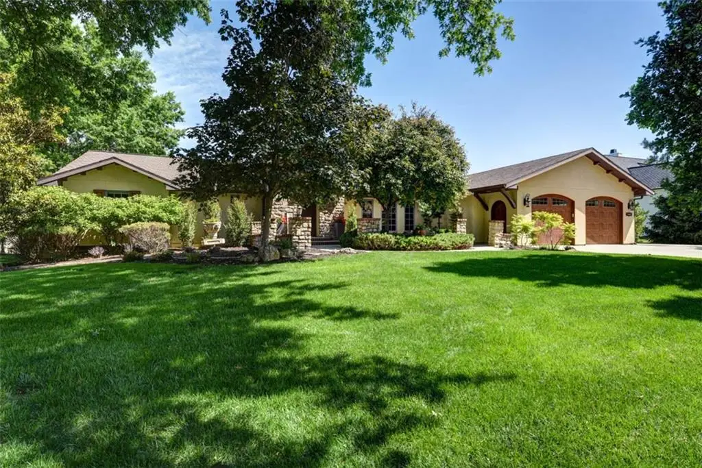 3908 W 140th Drive, Leawood, KS 66224 - #1