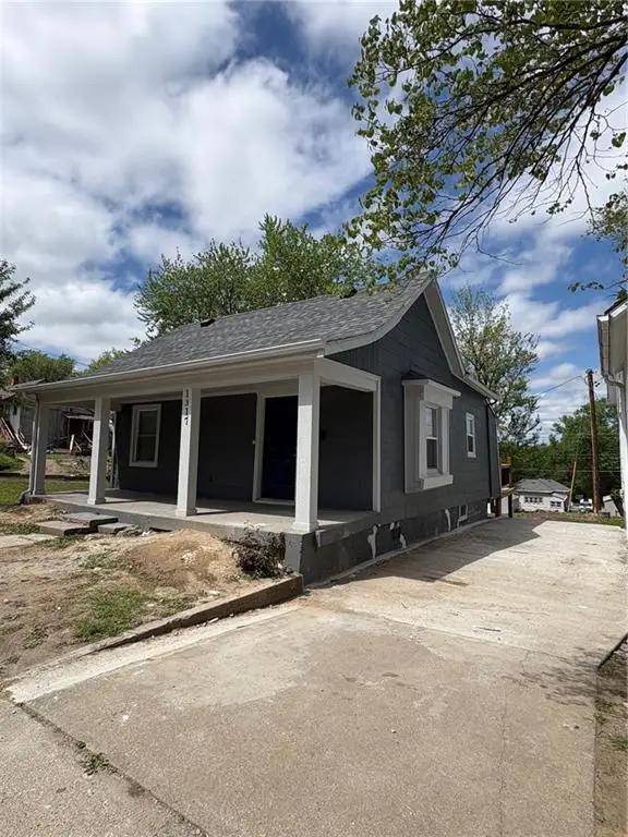 1317 Highly Street, Saint Joseph, MO 64501 - #2