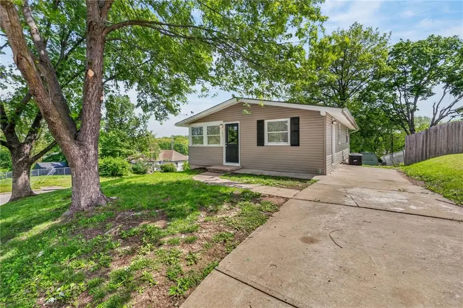 101 Rader Street, Platte City, MO 64079 - #2