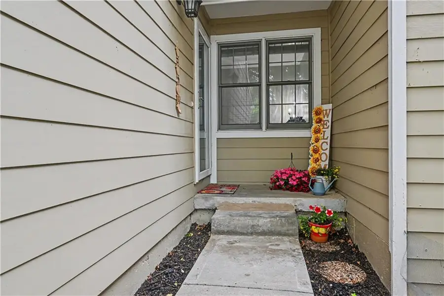 9411 W 119th Terrace, Overland Park, KS 66213 - #3