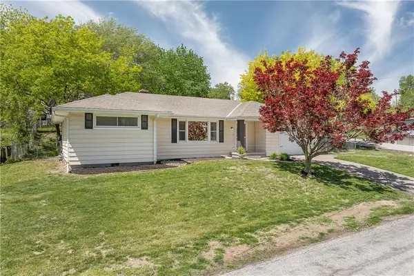 2828 N 32nd Street, St Joseph, MO 64506