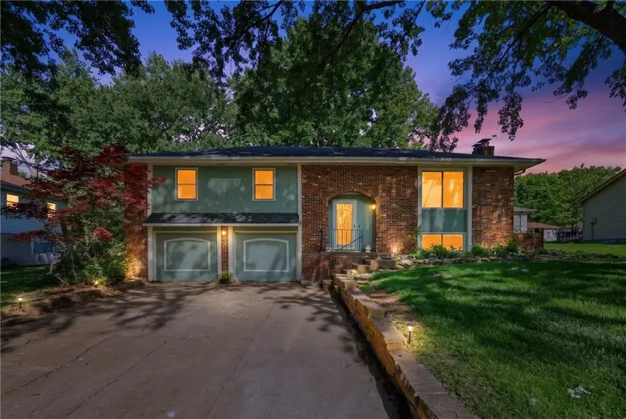 2409 SW 2nd Street Terrace, Blue Springs, MO 64014 - #2