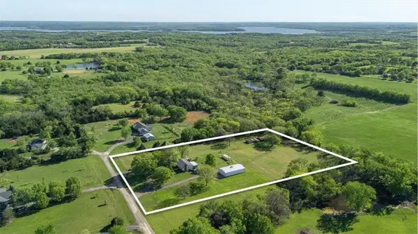 1579 E 767th Road, Lawrence, KS 66049