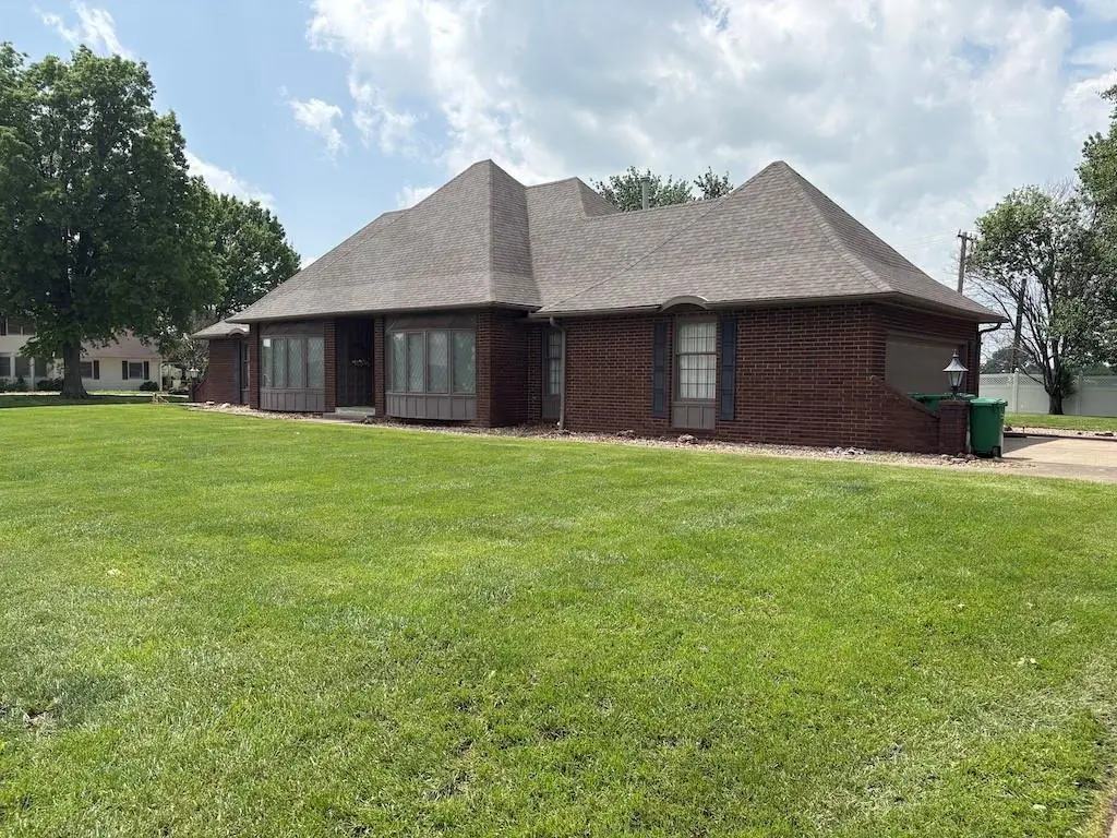 914 Country Club Drive, Butler, MO 64730 - #1