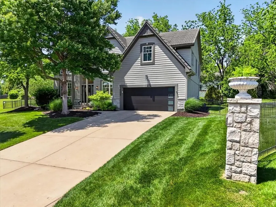 15230 Fontana Street, Leawood, KS 66224 - #2