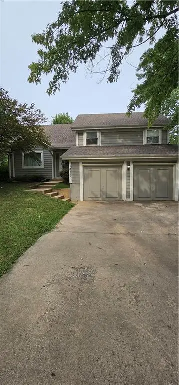 1819 S Stagecoach Drive, Olathe, KS 66062 - #1
