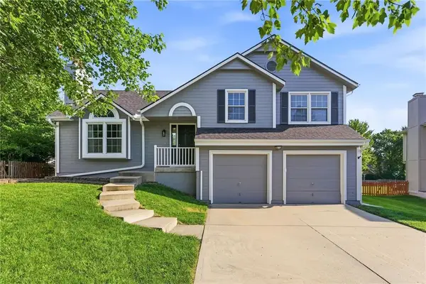6610 W 158 Terrace, Overland Park, KS 66223