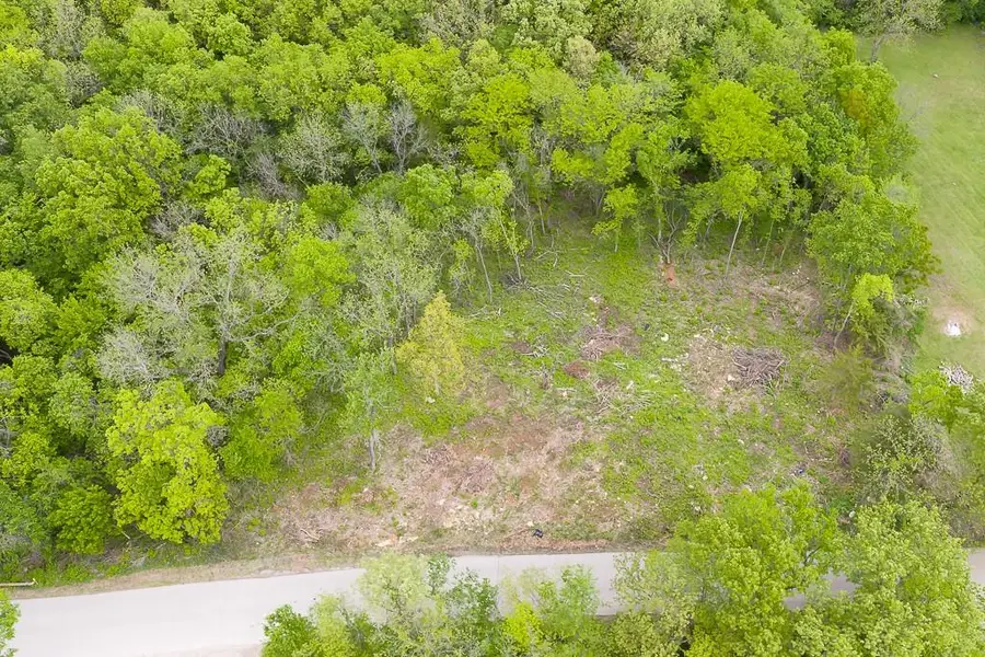 13710 Woodend Road, Bonner Springs, KS 66012 - #3