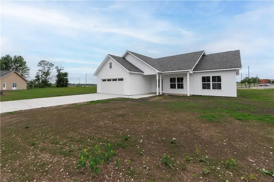 617 Catalpa Street, Independence, KS 67301 - #3