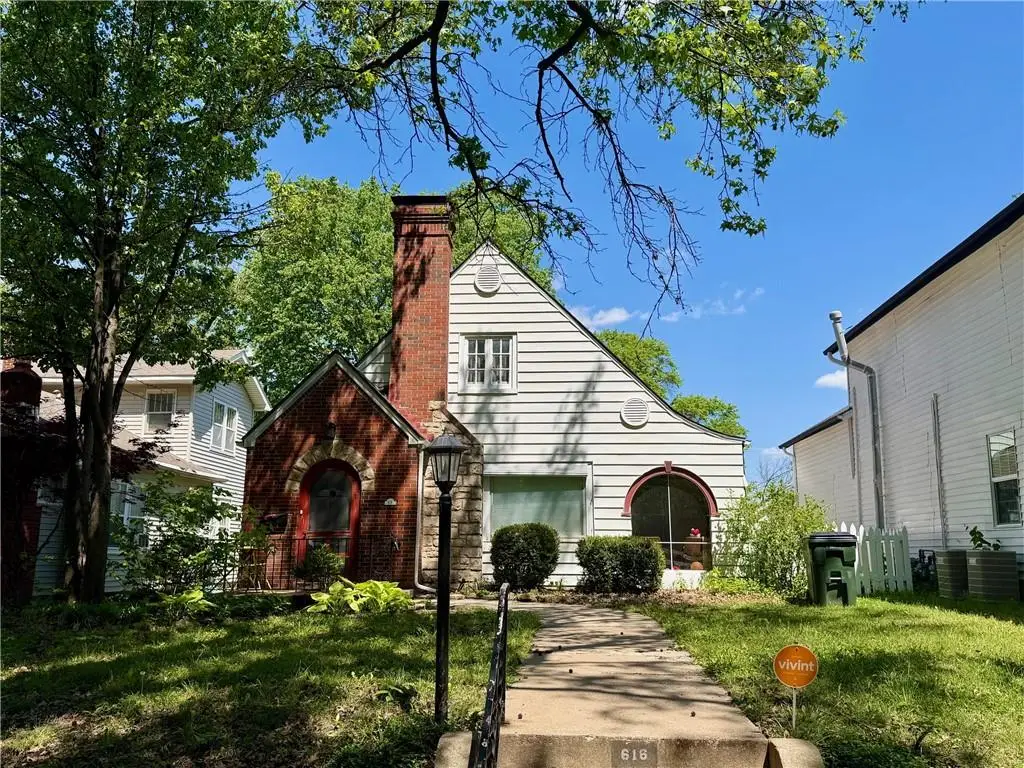 616 Chestnut Street, Leavenworth, KS 66048 - #1