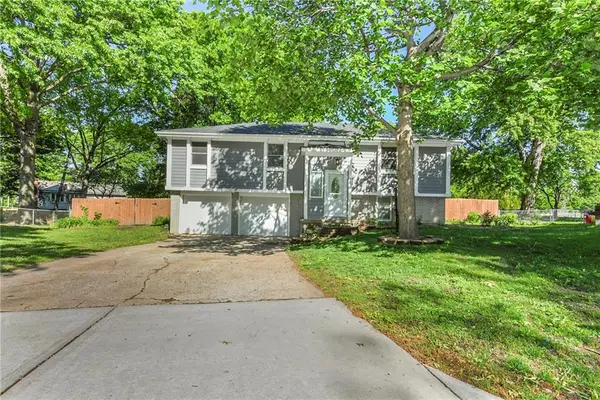 603 S Hamilton Circle, Olathe, KS 66061