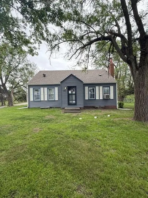 9845 State Route C Highway, Savannah, MO 64485