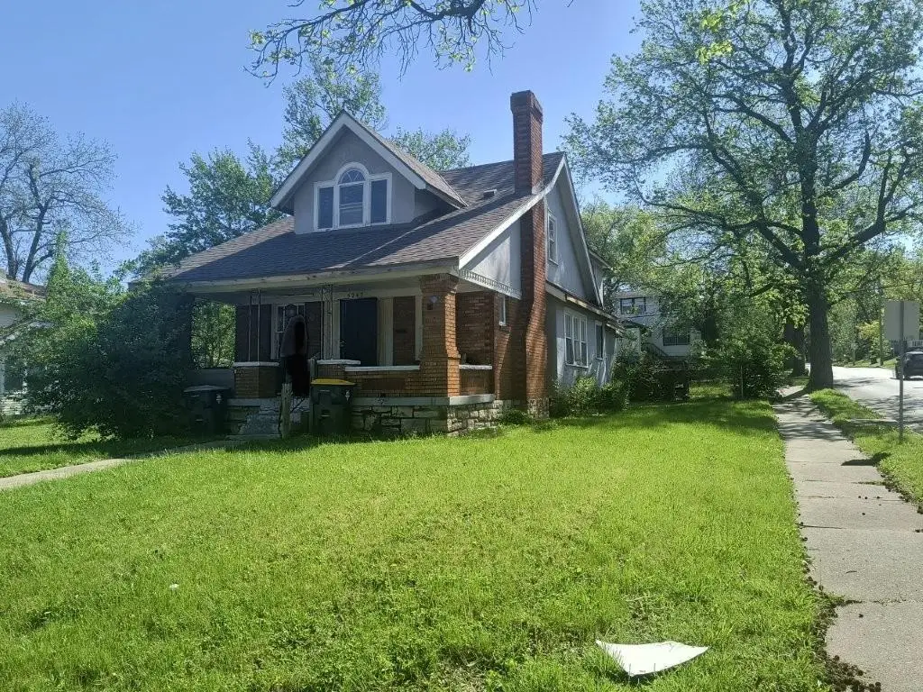 5247 Brookwood Avenue, Kansas City, MO 64130 - #1