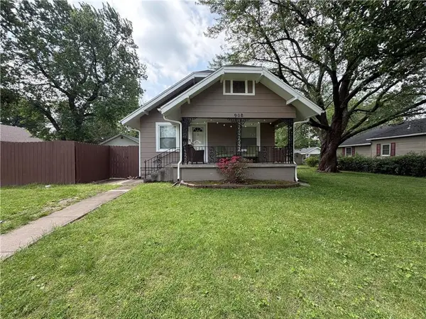 908 E 10th Street, Pittsburg, KS 66762