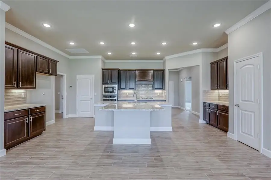 18540 W 195 Terrace, Spring Hill, KS KS - #2