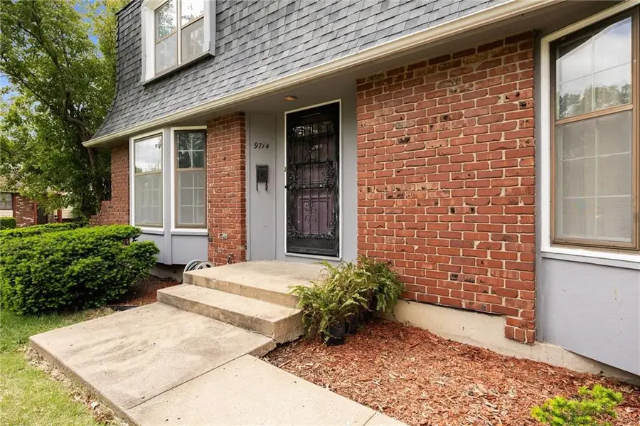 9714 Shepherds Drive, Kansas City, MO 64131 - #2