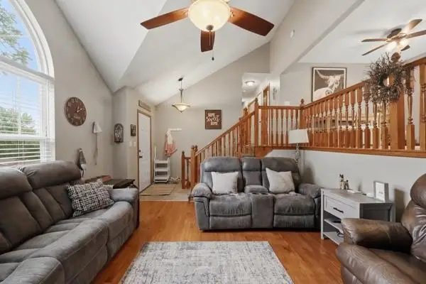 307 SW 13th Street, Oak Grove, MO 64075 - #3