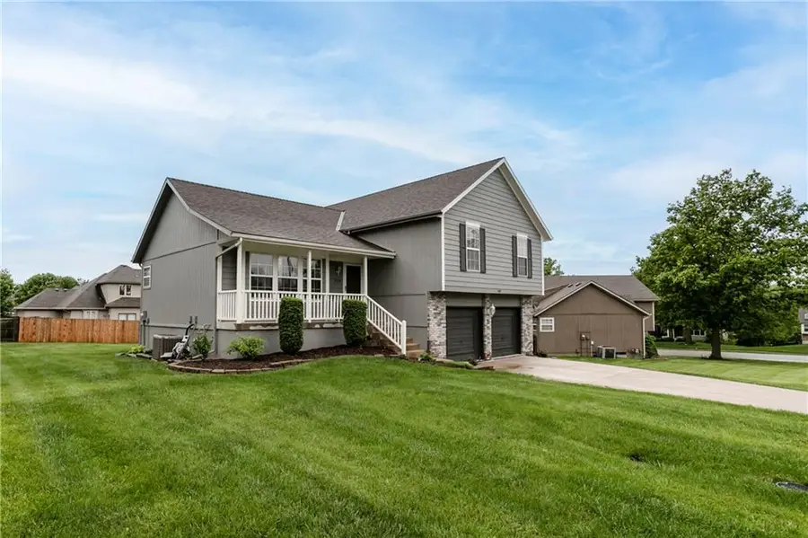1519 Bridlewood Lane, Raymore, MO 64083 - #2