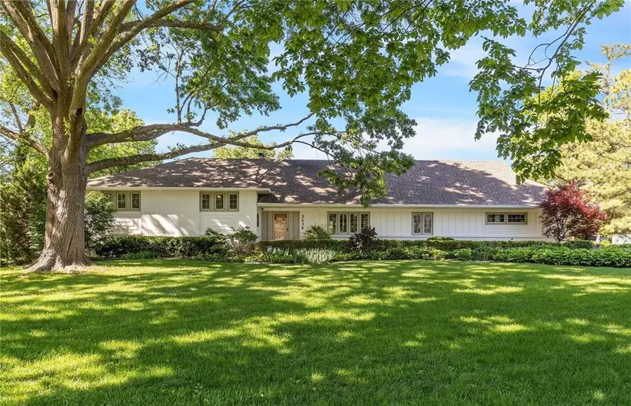 3636 W 89th Street, Leawood, KS 66206 - #3