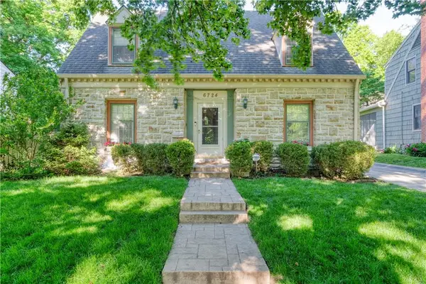 6724 Cherry Street, Kansas City, MO 64131