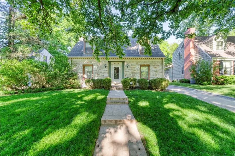 6724 Cherry Street, Kansas City, MO 64131 - #2