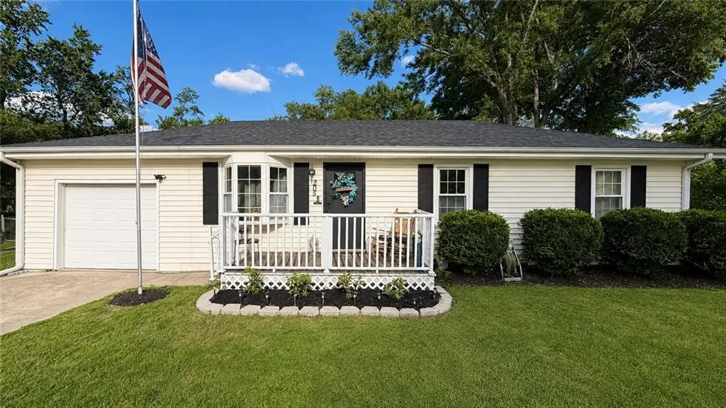 205 Hostetter Street, Buckner, MO 64016 - #1