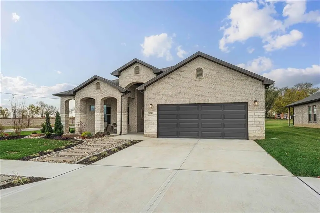 18520 W 195th Street, Spring Hill, KS 66083 - #1
