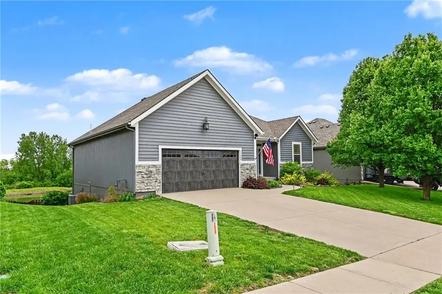11408 Kimball Avenue, Kansas City, KS 66109 - #2