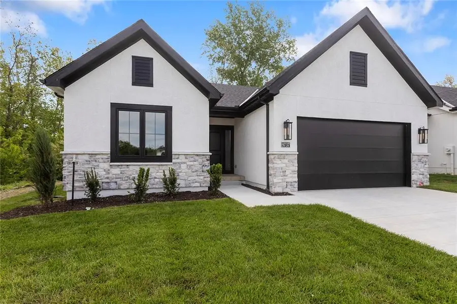 9737 N Lucerne Avenue, Kansas City, MO 64153 - #2
