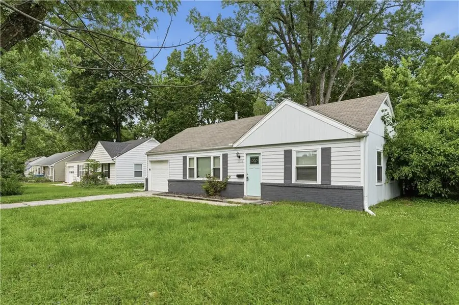 2706 W 79th Street, Prairie Village, KS 66208 - #2