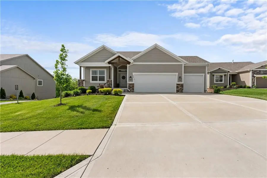 202 NW Joshua Drive, Lees Summit, MO 64081 - #2