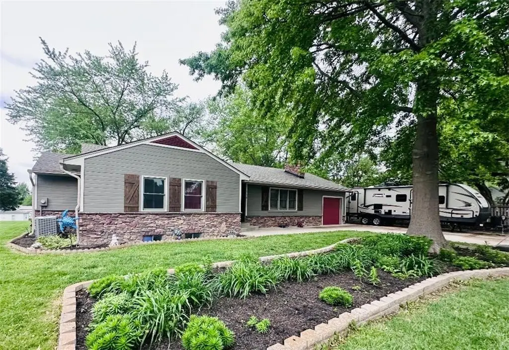 310 E Orchard Street, Odessa, MO 64076 - #1