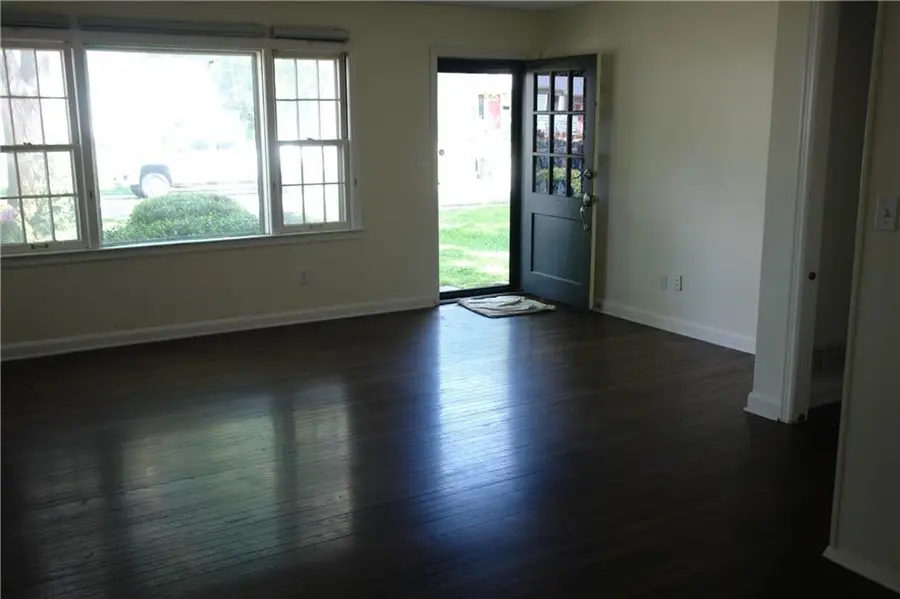 8212 Mackey Street, Overland Park, KS 66204 - #3