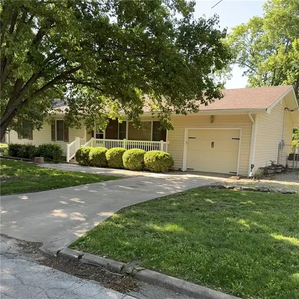 1136 Monroe Street, Fredonia, KS 66736