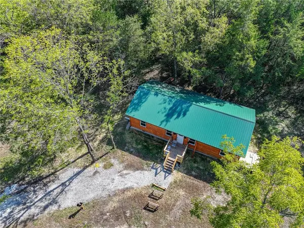 8655 SE 54 Highway, Collins, MO 64738