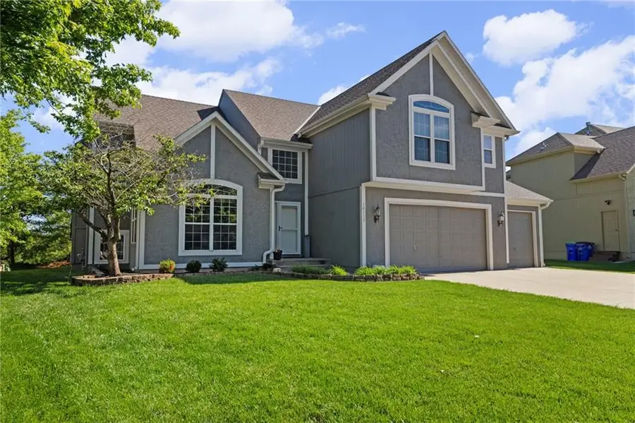 10137 Theden Circle, Lenexa, KS 66220 - #2