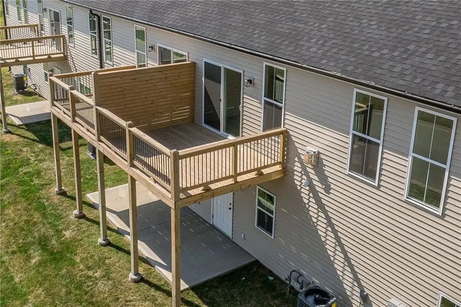 1405 Country Court, Saint Joseph, MO 64506 - #3